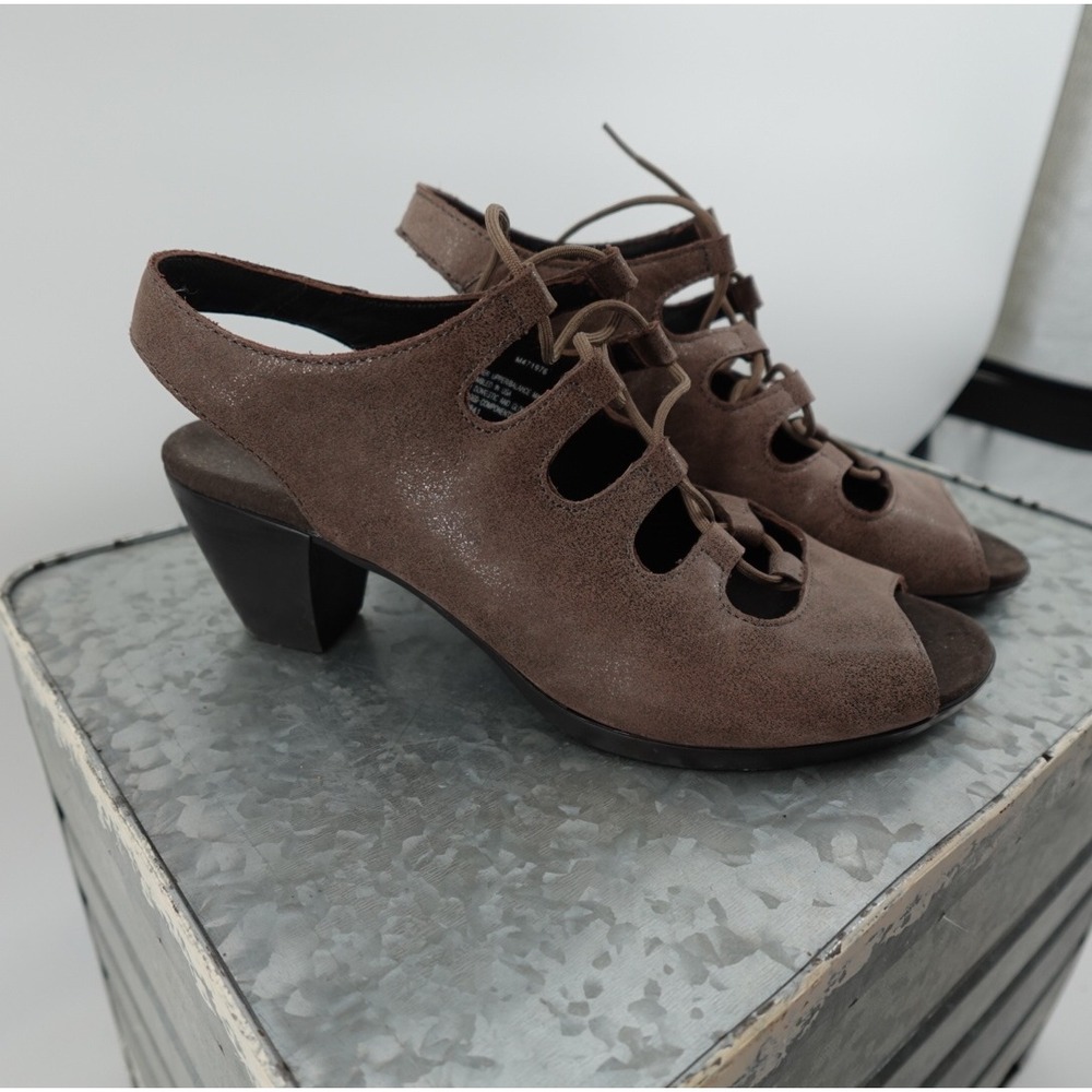 Munro American Jillie Brown Leather Lace Up Peep Toe Slingback Block Heels 8M